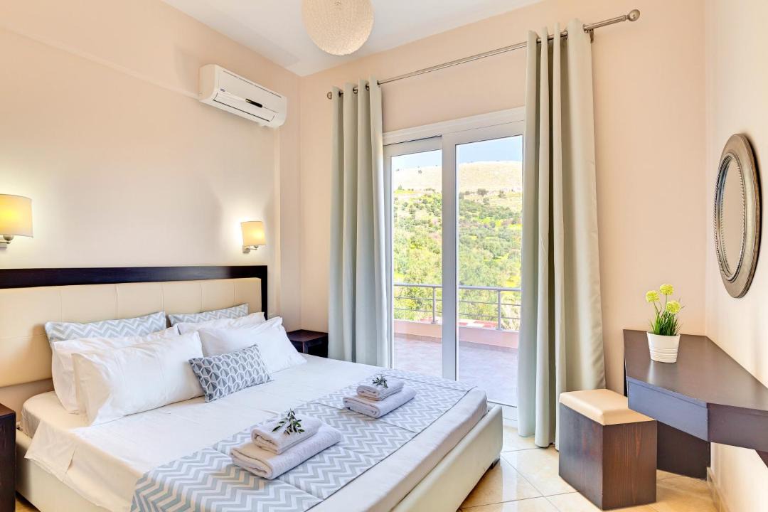 Photo of Bedroom in Exopoli