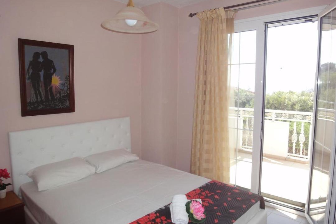 Photo of Bedroom in Nea Propontida