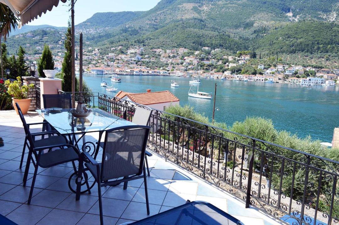 Photo of Patio Balcony in Vathy