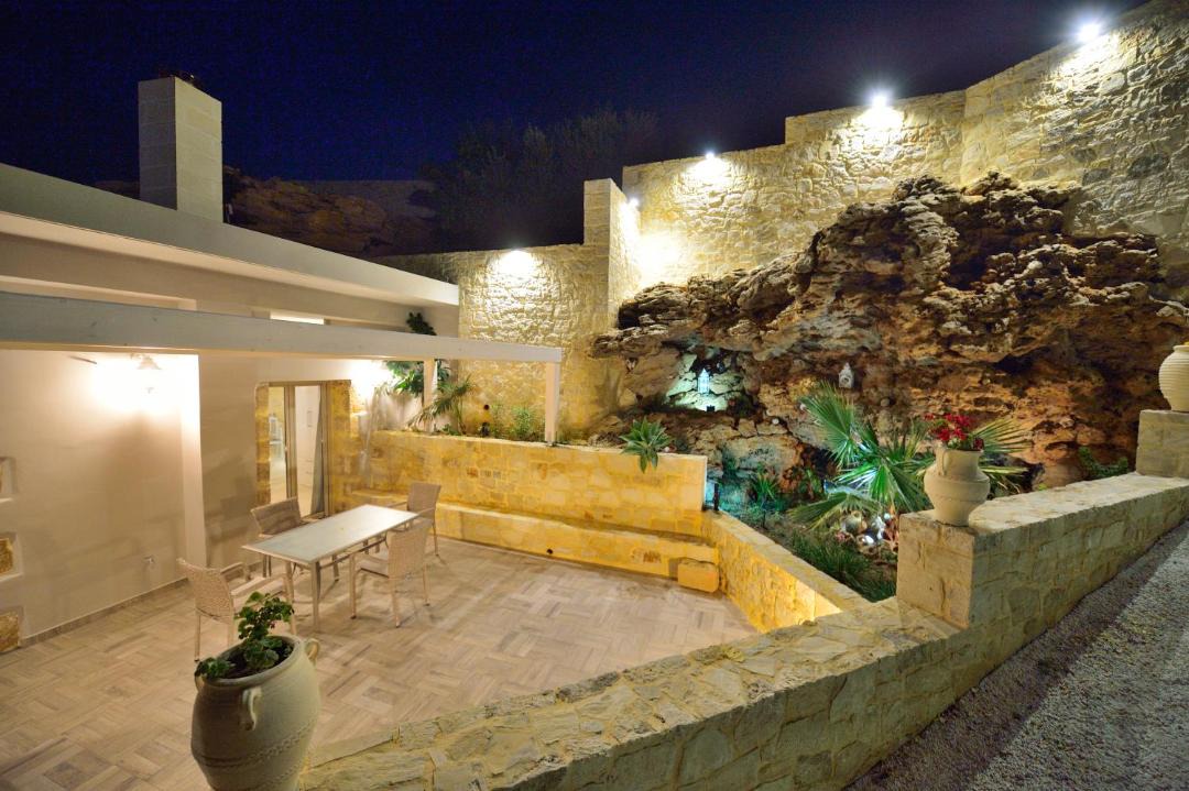 Photo of Buildings in Limeniskos