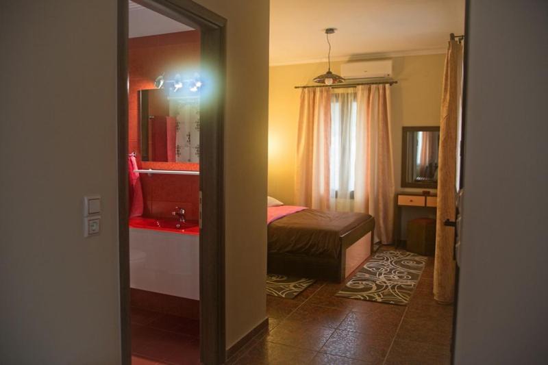 Photo of Bedroom in Skala Sykamineas