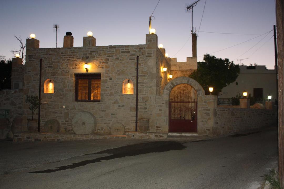 Photo of Buildings in Faneromeni
