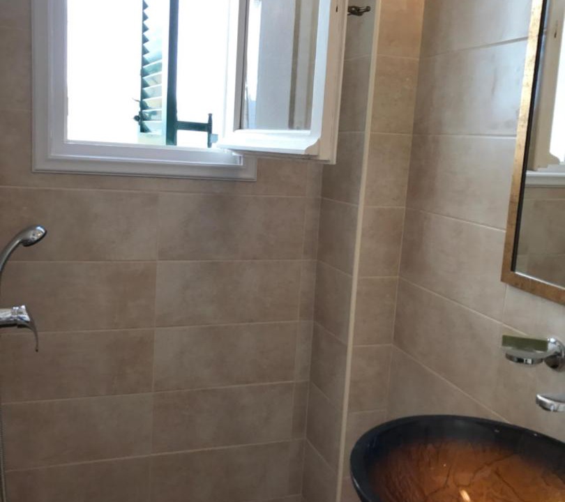 Photo of Bathroom in Parelia