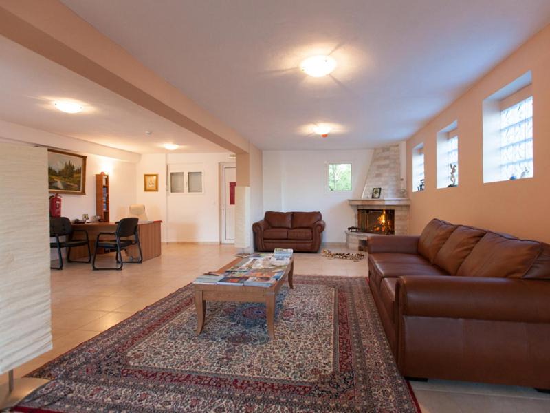 Photo of Livingroom in Klitoria