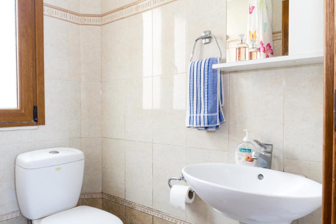 Photo of Bathroom in Diafani