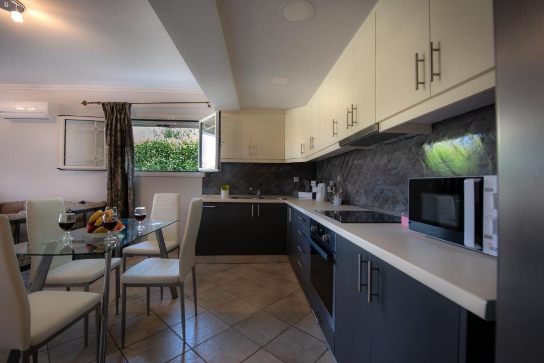 Photo of Kitchen in Akrotiri