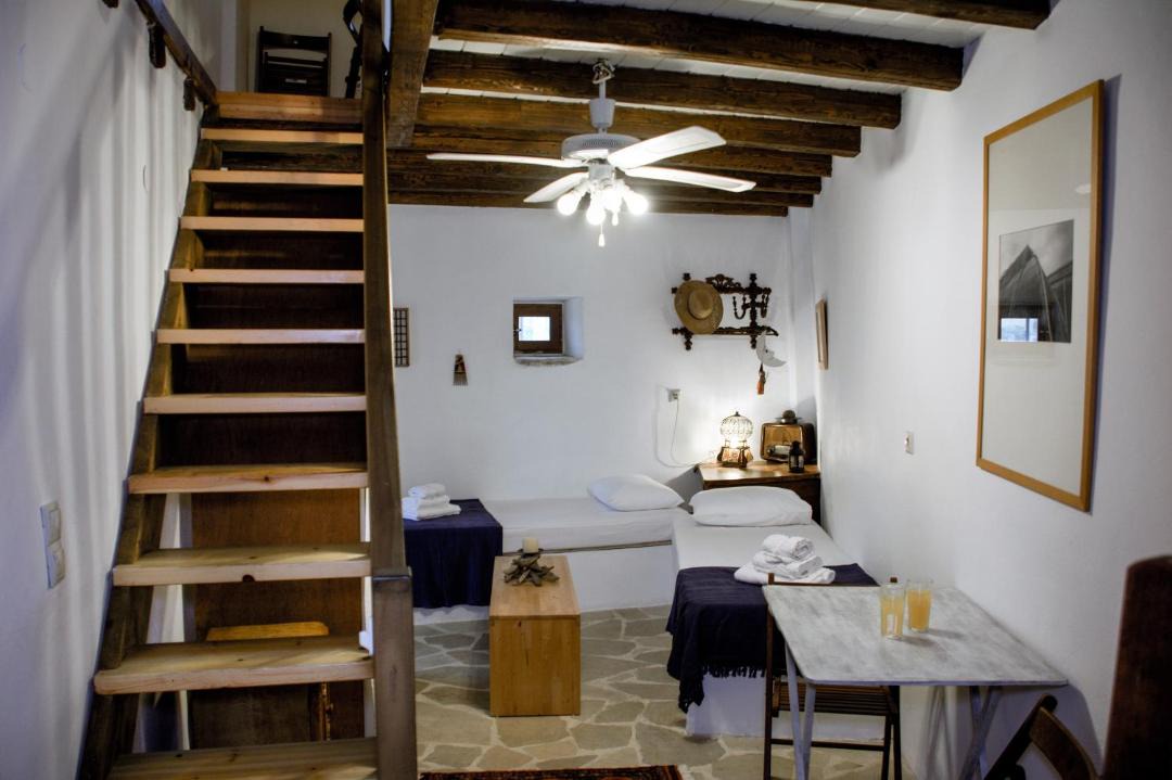 Photo of Livingroom in Tselendata