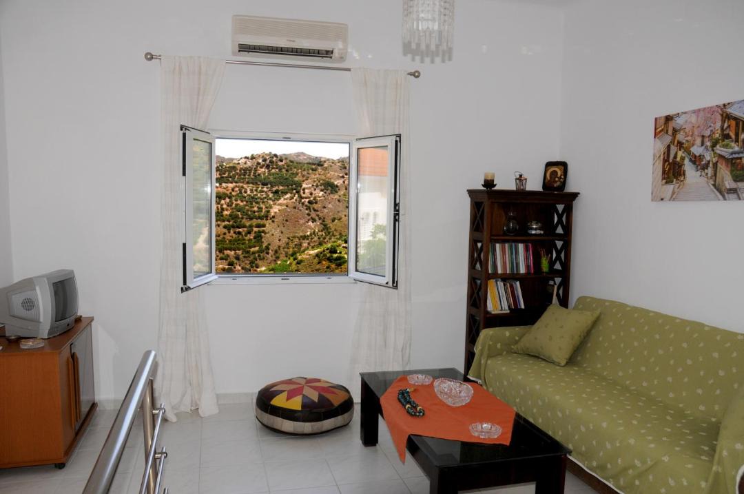 Photo of Livingroom in Exo Mouliana