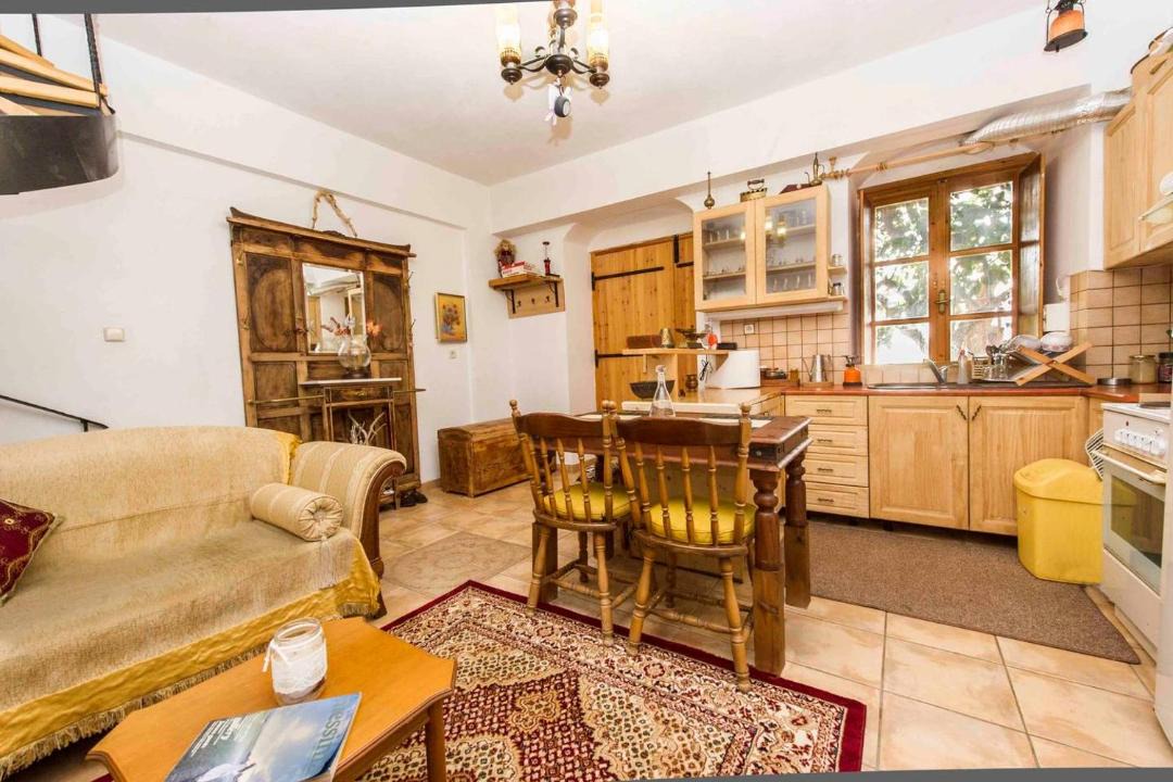Photo of Livingroom in Tseria