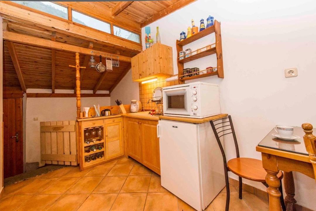 Photo of Kitchen in Tseria