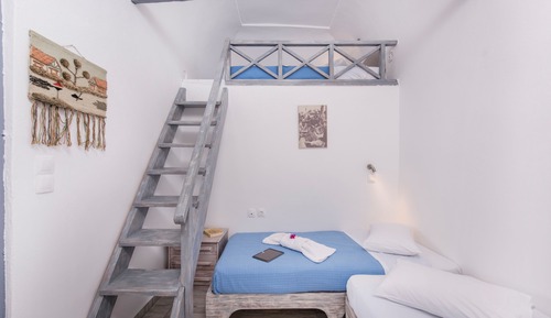 Traditional Loft (loft)