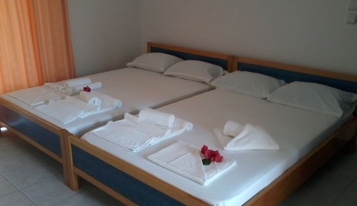 Studio, 2 Double Beds