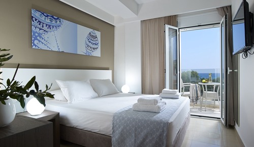 Apartment, 2 Bedrooms, Partial Sea View