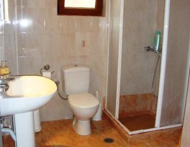 One-Bedroom Apartment (4 Adults)