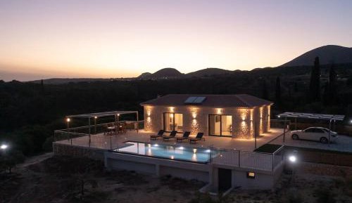 Deluxe Villa