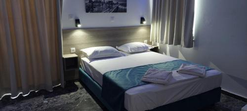 Double or Twin Room with Sea View