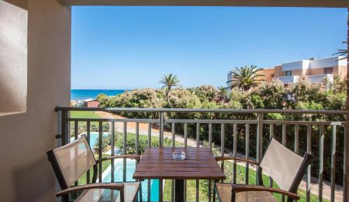 Family Room with Sea View