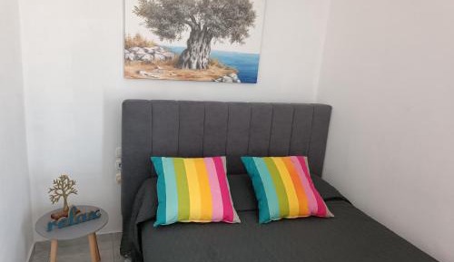 Deluxe Double Room with Side Sea View