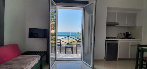 One-Bedroom Apartment with Sea View
