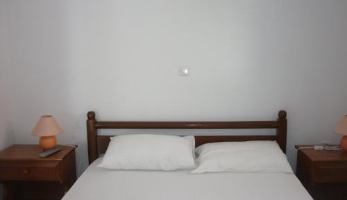 One-Bedroom Apartment (2-4 Adults) 