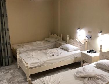 Triple Room with Mountain View