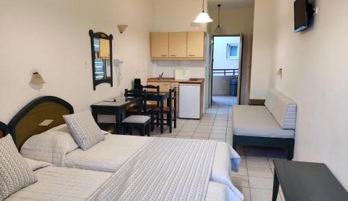 Studio Apartment
