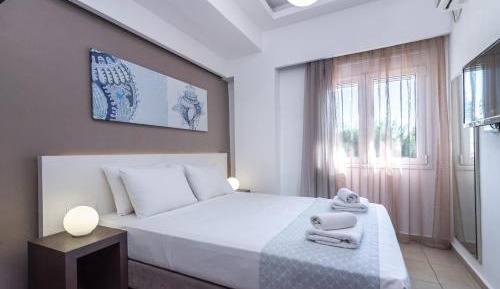 Two-Bedroom Apartment Ground Floor (4 Adults)