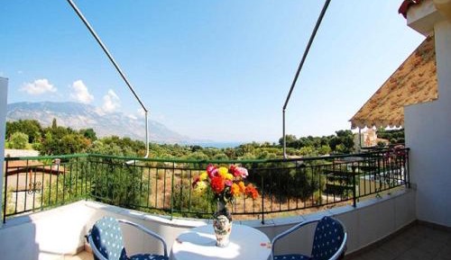 Apartment with Balcony
