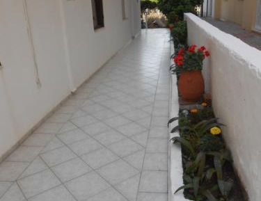 Studio with Garden View