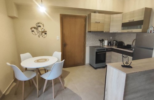 Pigianos Kampos Apartment | Sea Sand and Sun Beachfront Holiday Apartment