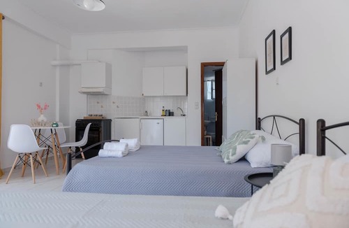 Karfas Apartment | Family Friedly Spot next to the sea