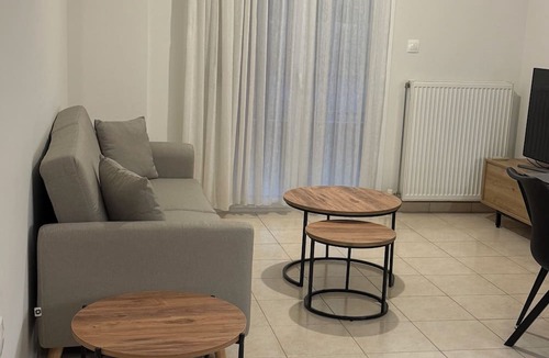 Larissa Apartment | Domus Philippi–Spacious Stay the Heart of Larisa, Perfect for Families & Friends