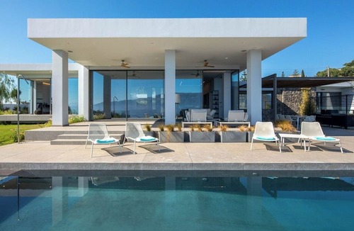 Dassia Villa | Iola - Five Bedroom Villa, Sleeps 10